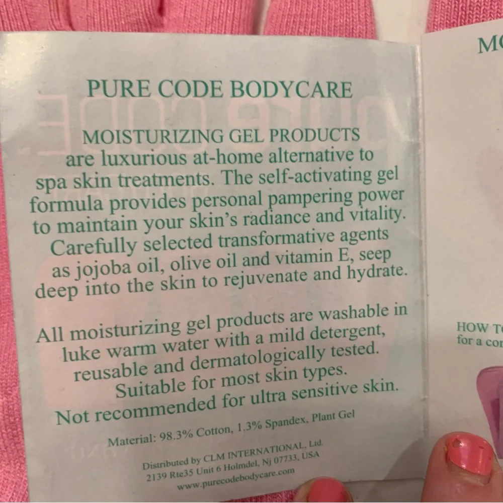 Pure Code. Pink hydrating gloves. NWT.